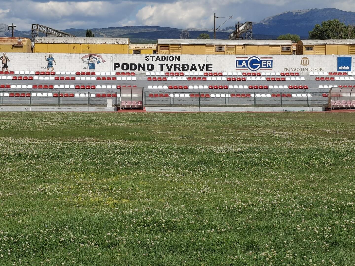 Stadion NK Dinara Knin - Pogled 2
